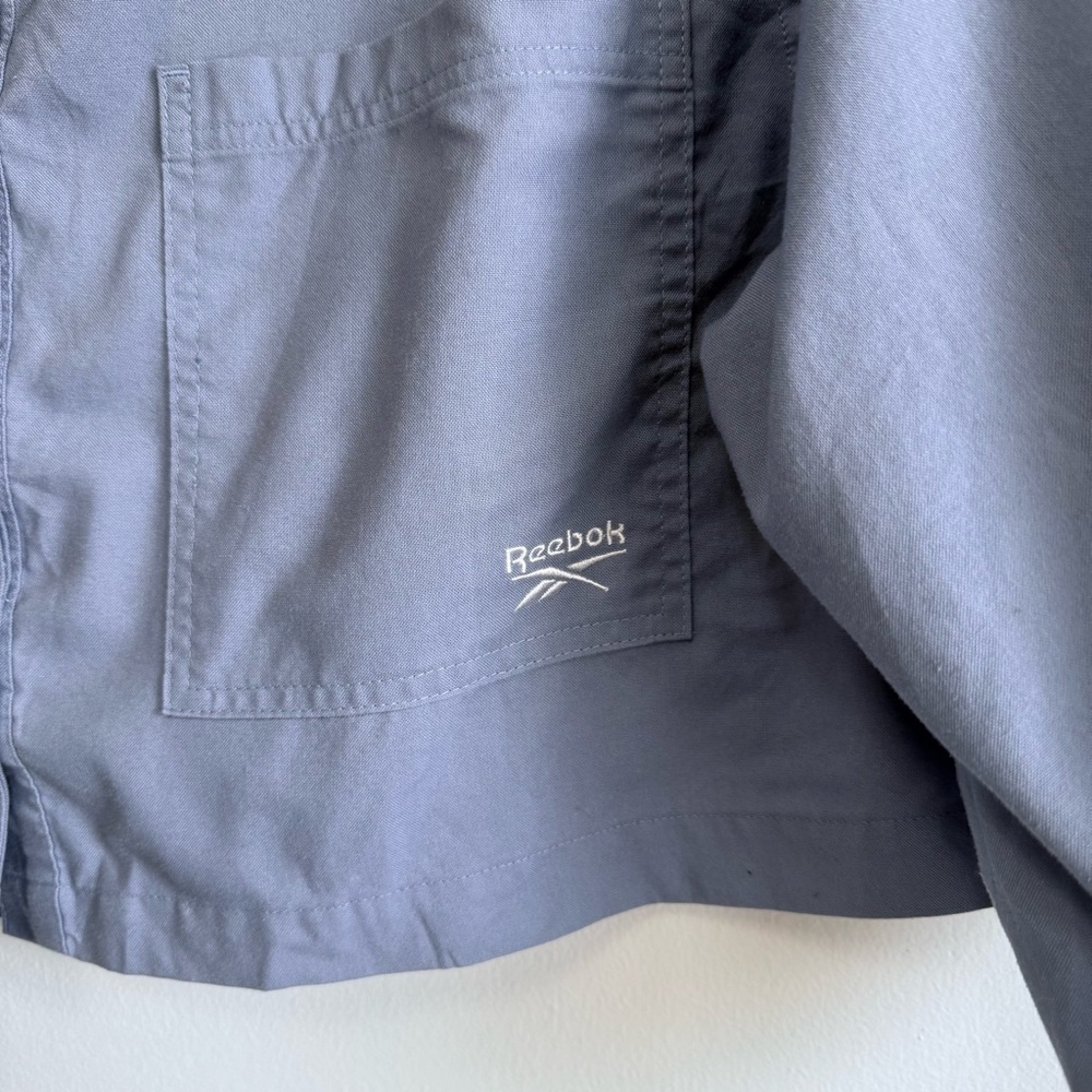 Reebok Cropped Button Down Shirt Women’s Periwinkle Blue Utility Gorpcore Y2K M - Picture 3 of 7